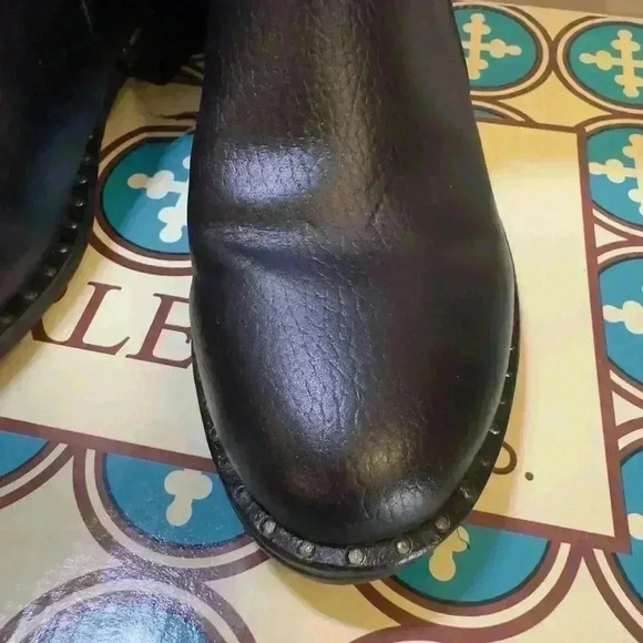 Charleston Shoe Co. Black Learher Soho Boots W/ Weitzman Studded Gold Accent 6 - Picture 7 of 13